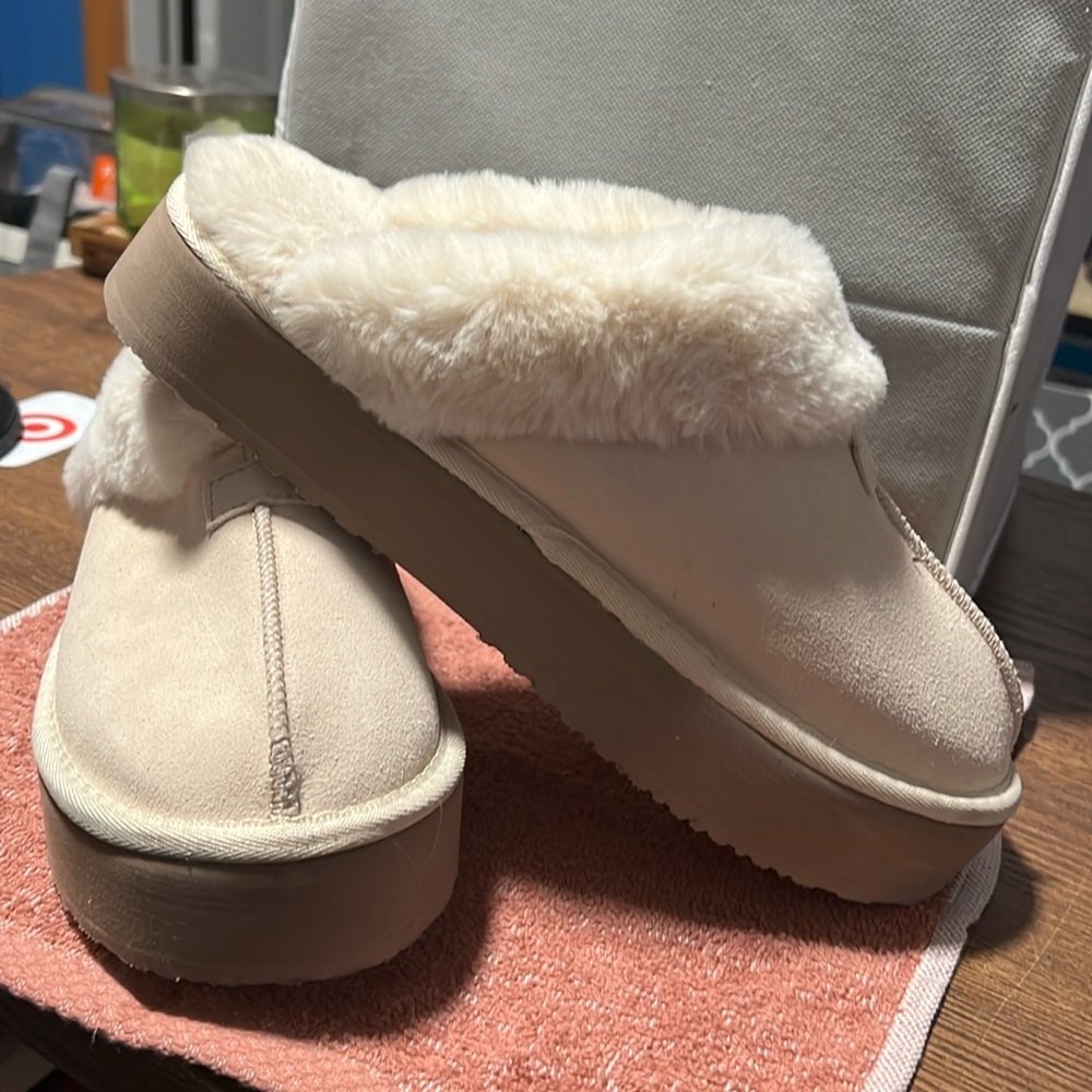 Joyspun Women's Suede Platform Clog Slippers